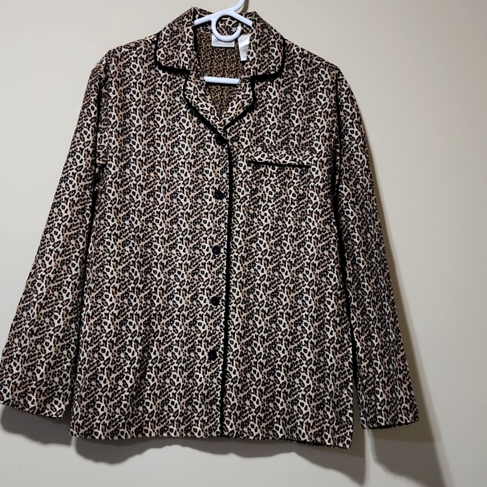 Cheetah print Jc Penny top,size Xs,